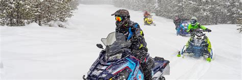 Snowmobiling - Destination Yellowstone