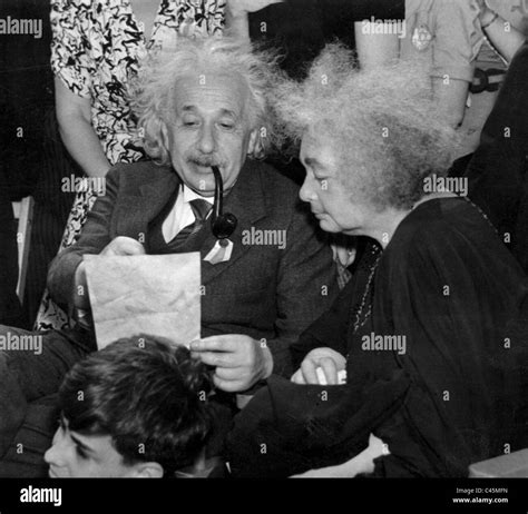 Maja winteler einstein fotografías e imágenes de alta resolución - Alamy