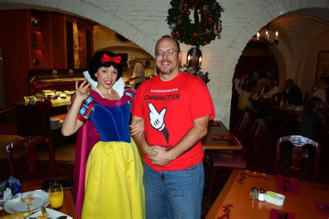 Walt Disney World Epcot Akershus Royal Dining Princess Character Meal ...