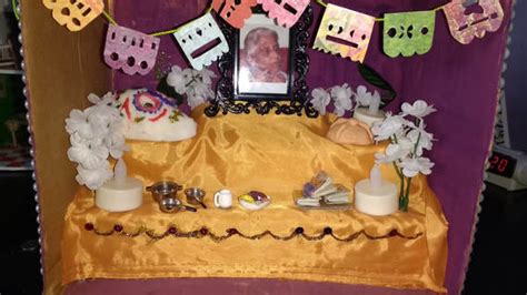 Dia de los Muertos Ofrenda Project