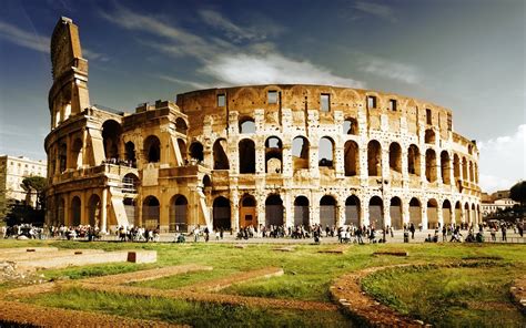 Colosseum, The Arena of Life And Death of The Rome Gladiators ...