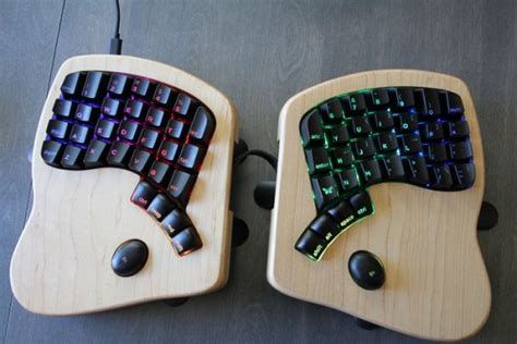 Awesome Split Keyboards: a collection of ergonomic split keyboards # ...