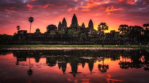 Angkor Wat Tours, Trips & Travel Packages 2024/25 - Rainforest Cruises