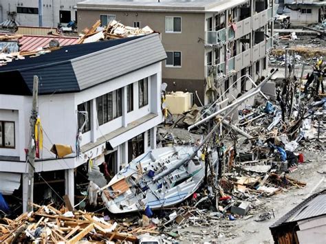 Japan Earthquake: Death Toll Rises To 62, More Quakes Predicted In ...