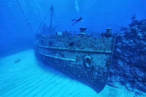 Bermuda Triangle Underwater Pictures Latest | Bermuda Triangle History ...