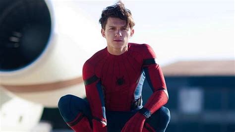 Tom Holland is Grateful About Peter Parker Growing Up After the Events ...