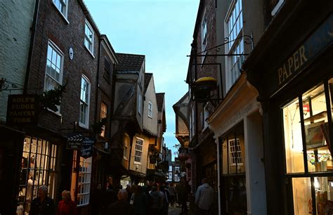 Walking down 'The Shambles' in the city of York. 05 11 202… | Flickr