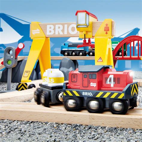 BRIO Deluxe Cargo Train Set for Kids Age 3 Years Up - Compatible with ...