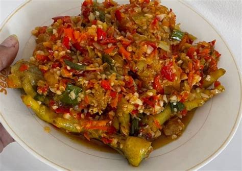 Resep Ayam masak chili padi oleh Alif Windarti - Cookpad