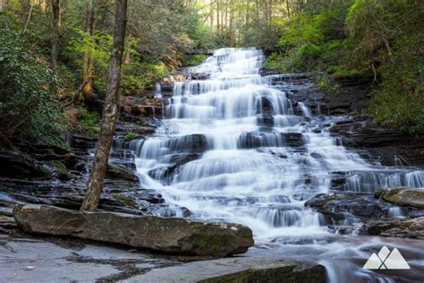 Waterfalls in Georgia: Our Top 10 Favorite Waterfall Hikes