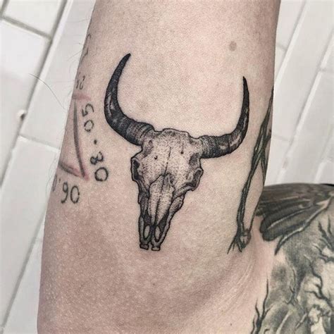 Discover 65+ longhorn tattoo with flowers latest - in.cdgdbentre