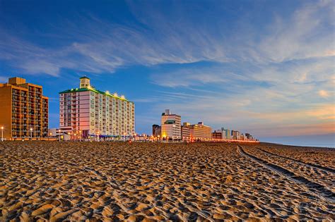 10 Best Nightlife Districts in Virginia Beach - Where to Go at Night in ...