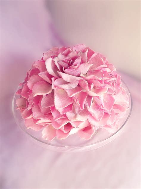 Lick The Spoon: Giant Sugared Rose Petal Cake