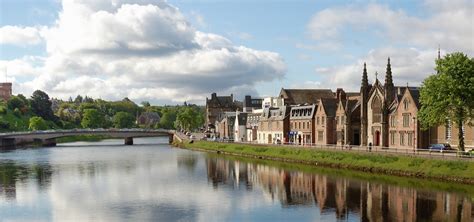 Sightseeing & Activities in Inverness | Railbookers®