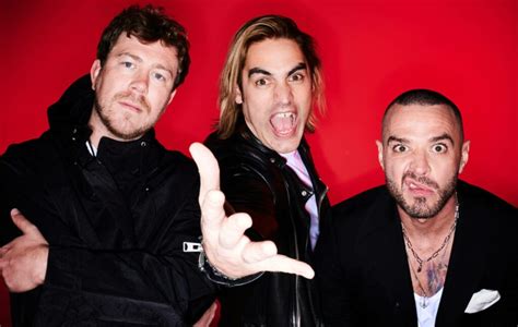 Busted on 20th anniversary return : 'any fan would be stupid to miss ...