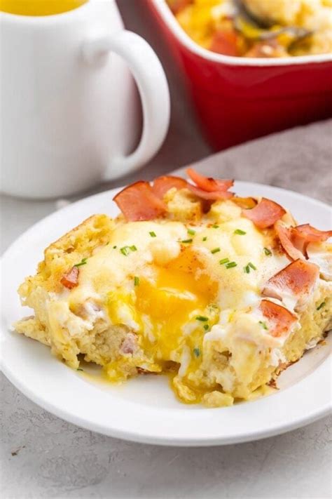 Eggs Benedict Casserole - 40 Aprons