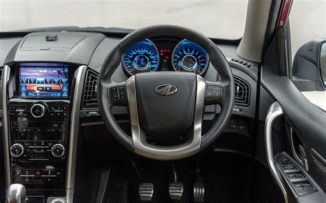 Mahindra XUV500 Interior Images: XUV500 Interior Photo Gallery