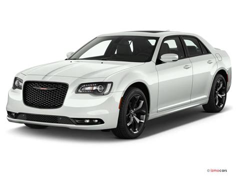 2023 Chrysler 300 Review, Pricing, & Pictures | U.S. News