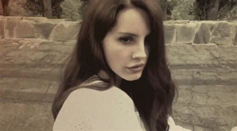 Lana Del Rey Summertime Sadness