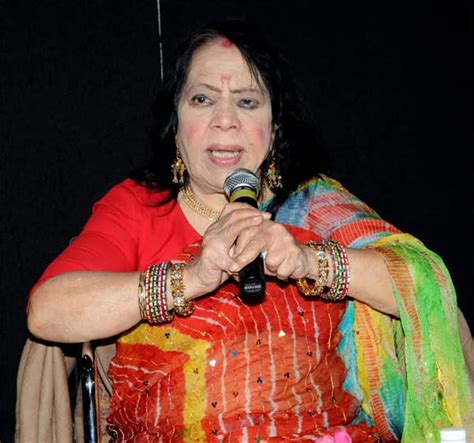 Renowned Kathak dancer Sitara Devi passes away - Bollywoodlife.com