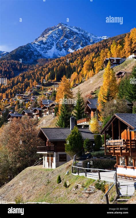 Swiss alps chalet hi-res stock photography and images - Alamy