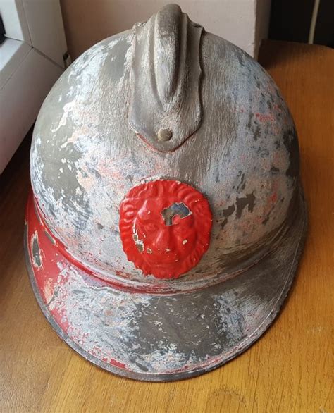 Belgium - Belgian helmet with a WW1 emblem - 1915 - Catawiki