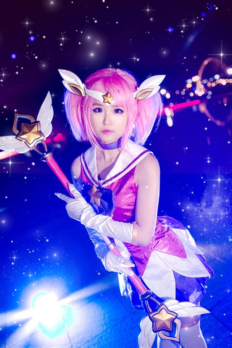 Site Cosplay Gợi Cảm: LMHT: Cosplay Lux Vệ Binh Tinh Tú