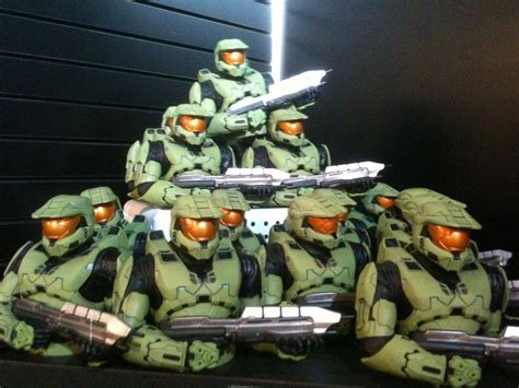 Grunt Plushies and 9 Other Things You Should Buy at Halo Fest | WIRED