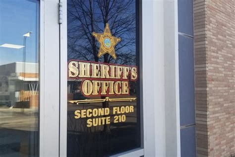 Grand Forks County Sheriff's Office sells two abandoned mobile homes in ...