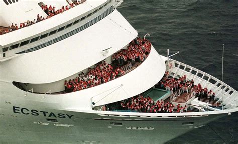 Carnival Cruise Ship Disasters - Cherie Fernande