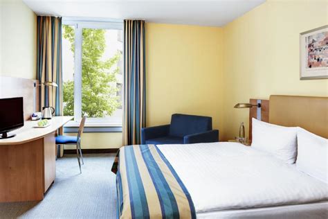 Best Hotels in Dusseldorf Germany - travel and eat