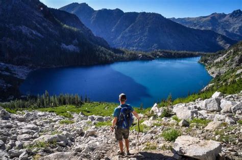 Hiking the Enchantments: Washington Trail Guide - Go Wander Wild