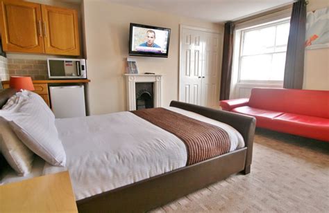 Cheap Hotels in Cheltenham - Roomsbooked