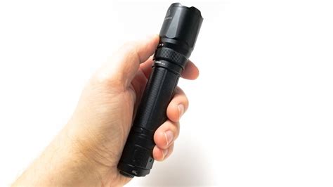 Best police flashlight (From the 700 flashlights we tested) | 1Lumen.com