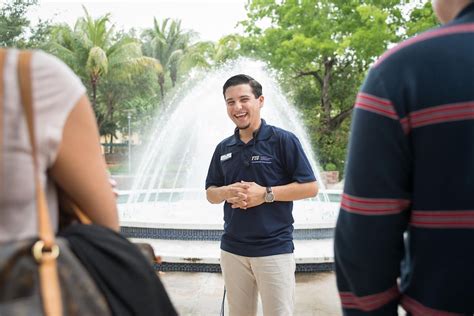 FIU Modesto Maidique Campus Tour - 2023 Parent and Family Weekend | FIU ...