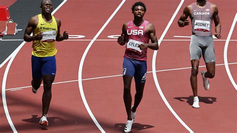 200m world champion Noah Lyles cruises into Olympic semifinals | NBC ...