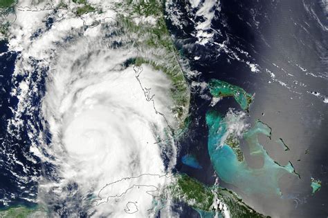 Terrifying Video of Hurricane Idalia From Space Reveals Size of Storm ...