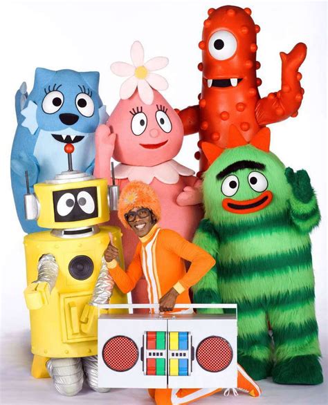 Dance with characters from TV's "Yo Gabba Gabba"