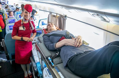 Turkish Airlines helps world's tallest woman fly for first time | Daily ...