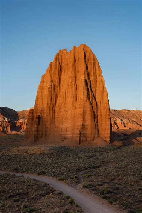 Sunrise in Cathedral Valley, Utah [2446x3667] [OC] : r/EarthPorn