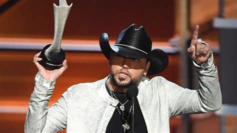 Jason Aldean Entertainer of the Year Acceptance Speech - Jason Aldean ...