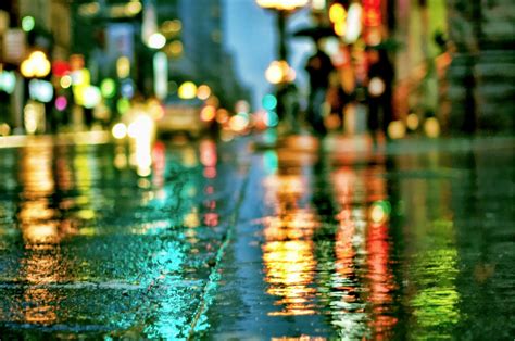 City Streets Night | Rainy street, Rainy city, Landscape