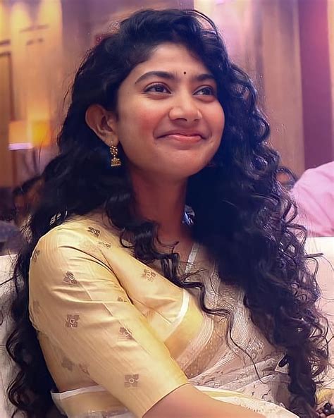 Sai Pallavi Full Screen Pic, Sai Pallavi Hd Pics, Sai Pallavi Full Hd ...