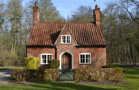 Dog-friendly holiday cottage and B&B | North Norfolk | Heydon Cottages