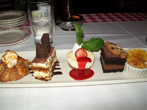 Maggiano's Little Italy Dessert Sampler: My Favorite Desse… | Flickr