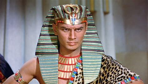 Edith Head - Costumière - Les Dix Commandements - 1956 - Yul Brynner ...