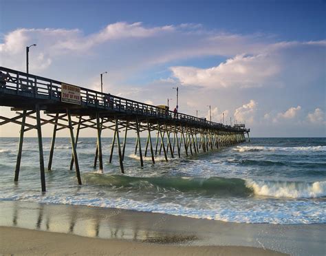 Emerald Isle Fishing Pier, North Carolina Photograph by David Knowles ...