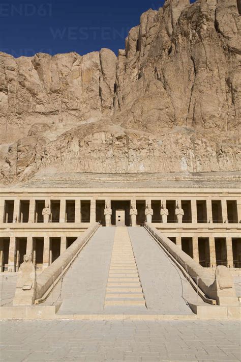 Overview, Hatshepsut Mortuary Temple (Deir el-Bahri), UNESCO World ...