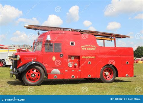 Old Classic Fire Engine editorial stock photo. Image of vehicle - 148038213