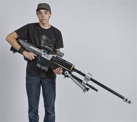 Badass LEGO Life-Size HALO Sniper Rifle — GeekTyrant